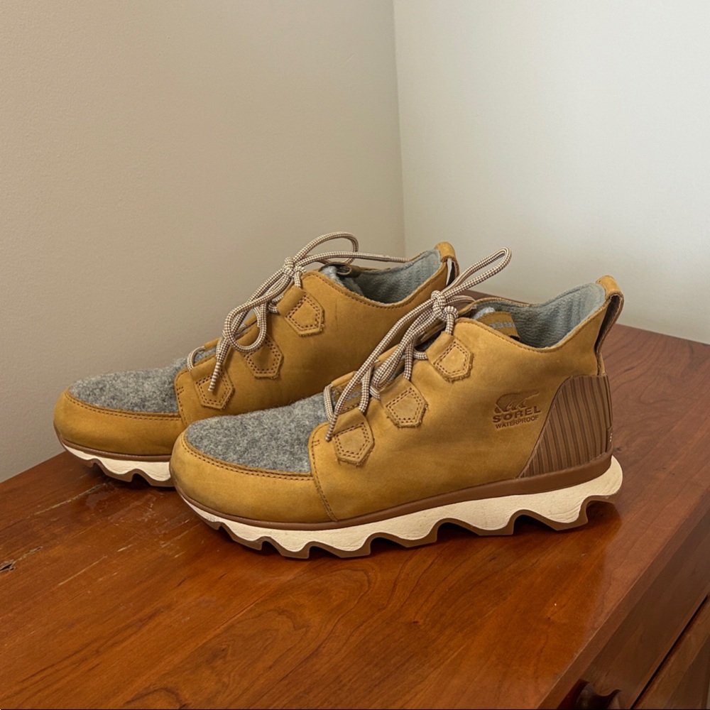 Sorel Brown and Gray Outdoor Boots